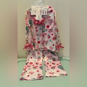 VIRAL!! Tahari Kids Christmas Themed PJ’s with Bow Scrunchie- Size 3T- NWT